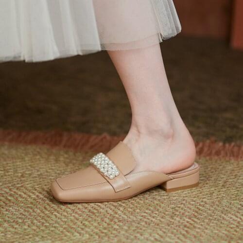QZYERAI Summer Elegant Pearl Sandals Dress Slippers Shoes Womens White Kitten Heel Peep Toe Beach Shoes Genuine Leather
