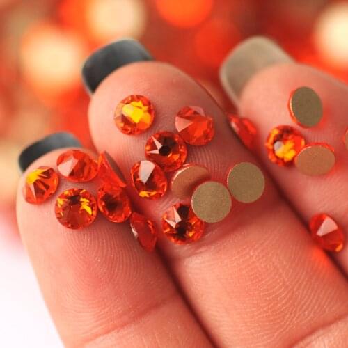 Hyacinth Flat Back Rhinestone 2088 Crystal Strass 8 big + 8 small Cut Face Crystals Back Nail Art Rhinestones DIY