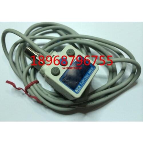 FREE SHIPPING ZSE80F-A2L-R-M Pressure switch sensor