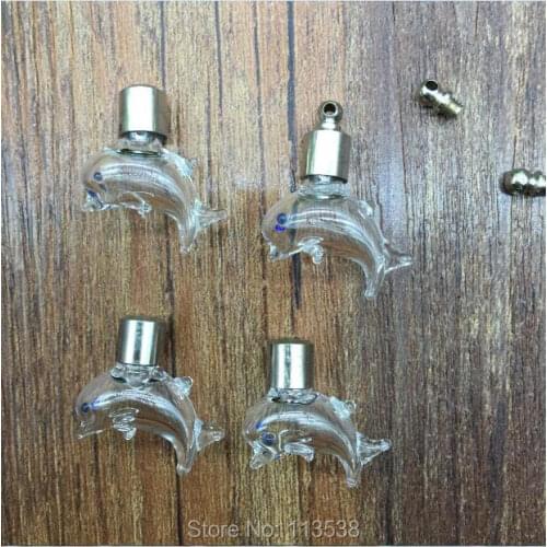 50pieces/lot SCREW CAP 29.5*18*10.3mm dolphin shape Glass Vial Pendant handmad rice art glass necklace pendant mini glass bottle
