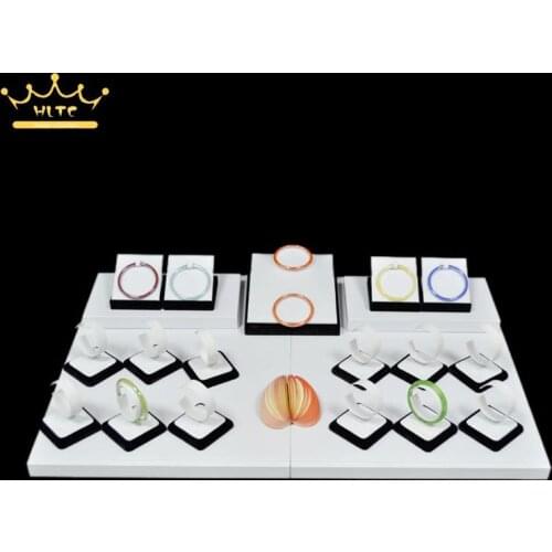 Wholesale High Quality Jewelry Display White Leather Showcase For Neckalace Bracelet Ring Pendant Stand Holder Organizer Cases