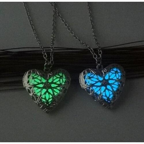Luminous Hollow Heart Necklace Glowing Stone Pendant Necklace Statement Chocker Necklace For Women Halloween Gifts 2018