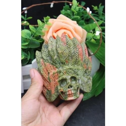 239 grams of natural quartz crystal flower green Shi Yumao skull to heal