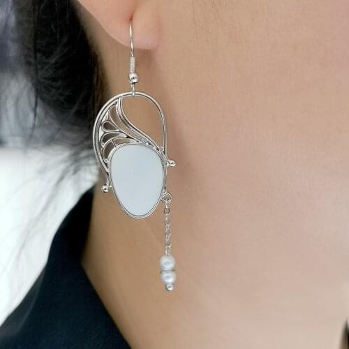 Trendy Swan Design White Shell Stone Earrings Fashion Jewelry Mussel Pearl Statement Wedding Dangle Earring 2021 New