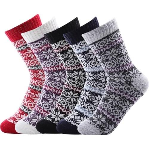 5 Pairs/Set Mens Long Indoor Floor Socks Winter Warm Fuzzy Wool Socks Casual Snowflake Thick Sock Christmas Sock New year Gift