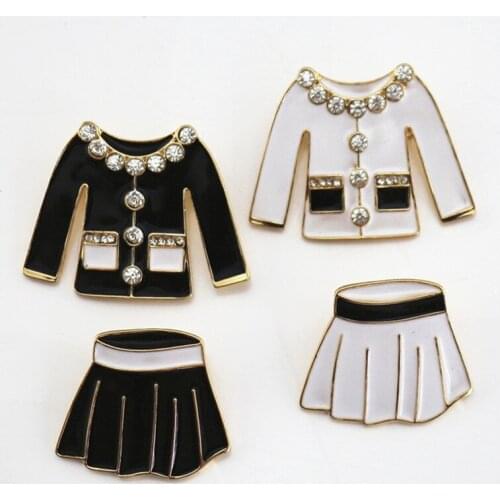 XinYiHan Black Brooches For Clothes