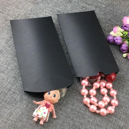 50pcs Cute Kraft Paper Pillow Favor Gift Box Wedding Party Favour Gift Candy Boxes Paper Gift Box Bags Party Supplies box