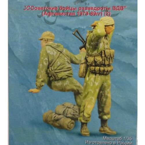 1/35 Assembly Resin Figure kit Russian Tankers