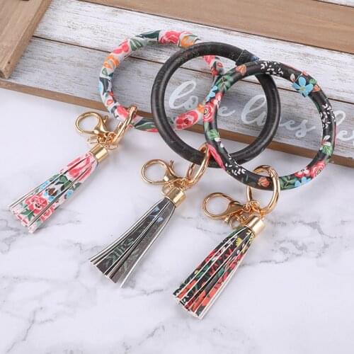 PU Leather Keychain Bracelet Leopard Silicone beads Keyring Candy Color Wooden bead Round Key Keychain Wrist Strap Wholesale