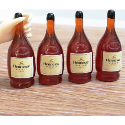 4pcs 1:6 Scale Dollhouse Miniature Simulation Wine Drinks Pretend Play Kitchen Food for for Blyth, Barbies, BJD 1/6 Doll Toy