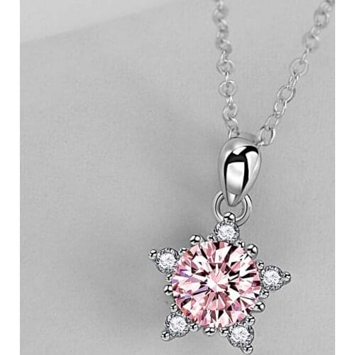 Independent design star inlaid crystal necklace pendant cute mini delicate and elegant ladies party banquet