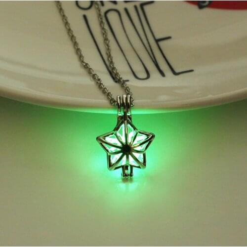 Luminous Star Pendant Chain Necklaces For Women Men Trendy Creative Fluorescent Hollow Star Pendant Necklace Fashion Jewelry A