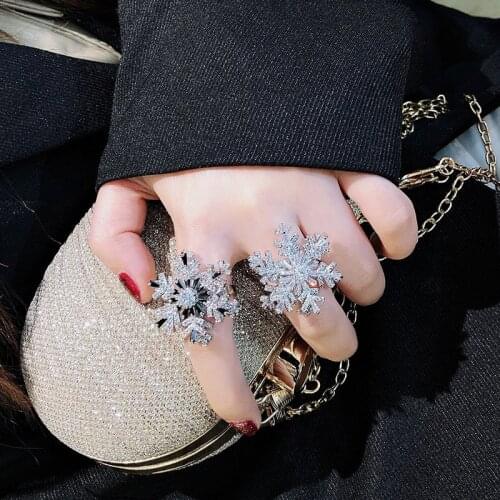 Trendy Rotatable Double Full Diamond Snowflake Round Rings For Women Korean Fashion Charm Lady Wedding Bands Party Classic Rings
