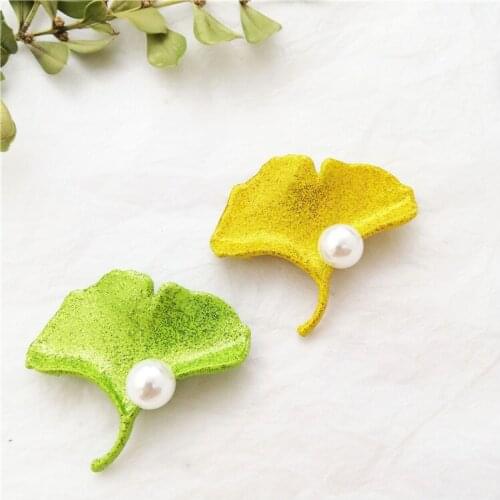 American fashion hot style ginkgo biloba brooch contracted the lacquer that bake brooch brooches manufacturers supply