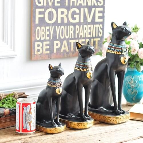 Modern simple living room cabinet is Cat decorated with soft decoration childrens crafts statues Home decoration dies