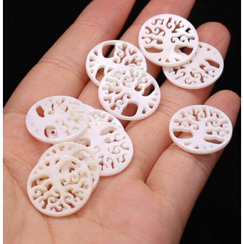 2Pcs Natural Shell Pendant Mother Of Pearl Sell Flower Small Pendant For Jewelry Making DIY Necklace Earring Accessory