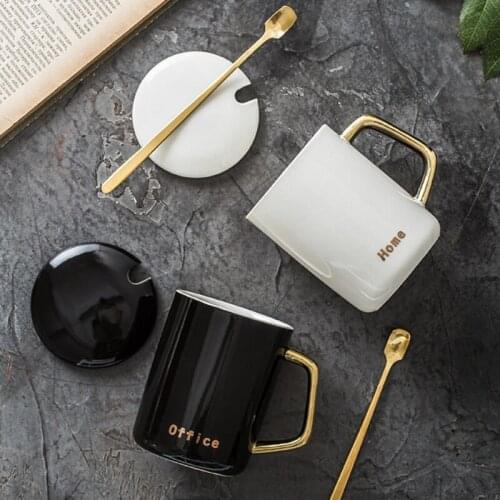 Classical White and Black Coffee Cups Ceramics Nordic Style Gold Handgrip Mugs with Lid Spoon Home Breakfast Milk Cup Mug