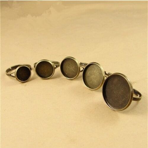 RONGQING 50pcs/lot Retro Tray DIY Accessories Wholesale Craft Ring 17MM, can be pasted 10/12/14 / 16/18 / 20MM