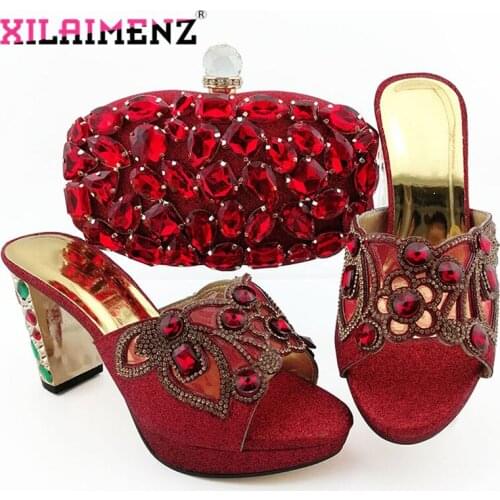 Red Color African Slippers with Matching Bag for Woman Nigerian Party Shoes and Bag Set Italian Wedding Shoes with Crystal
