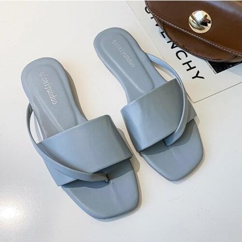 Slippers Womens 2021 New Summer Fashion Flip Flop Korean Sandals Flat Bottom Soft Sole Toe Casual Beach Shoes