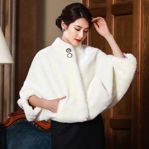 New Casual Natural Real Rabbit Fur Coat Women Winter Mink Fur Short Cloak Free Size O-Neck Rabbit Fur Jacket Women Real Fur Coat