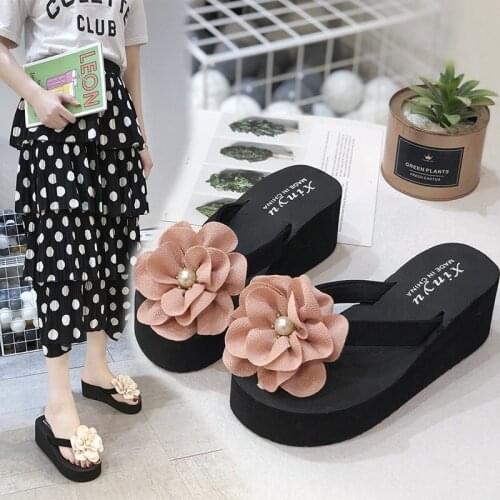Slippers Womens Summer 2021 New Outer Wear Flat Wedge Sandals Beach Shoes Flower Sandals Ladies Large Size Flip Flops