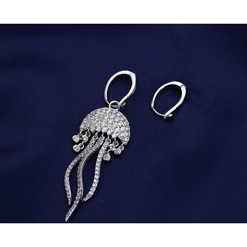 Luxury Asymmetrical Ear Piercing Sparking Cubic Zirconia Jellyfish Tassel Earring Drop Fashion Korean Earrings for Women Gifts