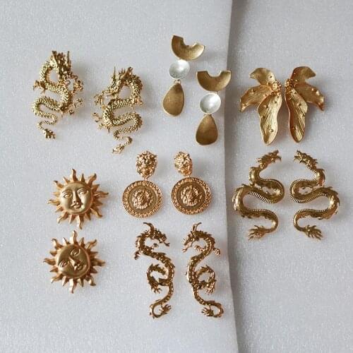 Japan and South Korea fashion accessories Vintage Vintage Vintage Hong Kong Style exaggeration heavy metal Earrings