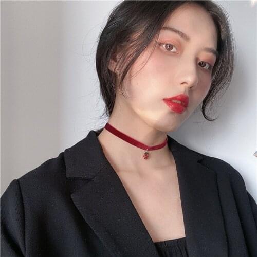Summer Style Fruit Choker Necklaces Collares For Women Cute Strawberry Cherry Fan Shape Red Velvet Necklace Korean Girl Gift