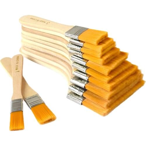 Paint brushes Large area paint brushes Oil painting stains Household chips Varnishes Glue and plaster cleaning tools
