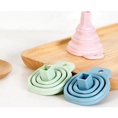 Folding Mini Telescopic Funnel Household Silicone Oil Drain Kitchen Small Liquid Oil Funnel Car Auto Engine Funnel Gasoline Oil