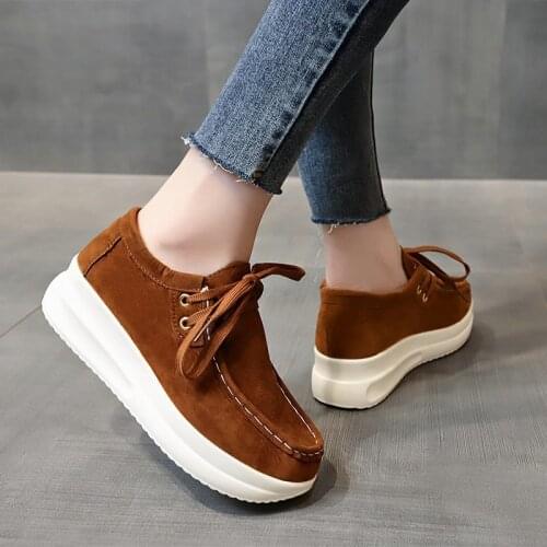 Chunky Sneakers Women 2021 New Solid Color Thick Bottom Lace Up Walking Womens Shoes Female Breathable Non Slip Platform Shoes