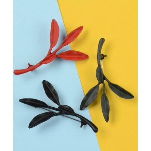 QCOOLJLY Black Brooches For Clothes