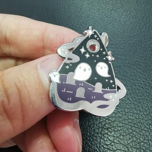Halloween gift pin