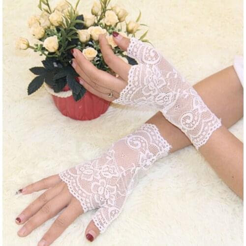 Fashion Summer Lace Gloves Season Fashion Driving Sun Gloves Anti-ultraviolet Short Anti-Slip thin Ladies Gloves F0022