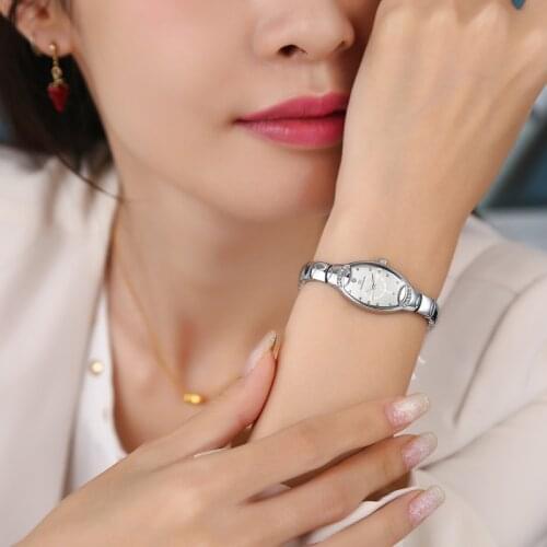 2021 fashion new ladies quartz watch barrel-shaped small waterproof little girl watch