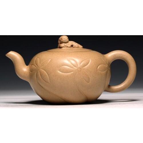 Are recommended during the period of the republic of China and old pot PeiShiMin mud all hand hold dear lion crouching