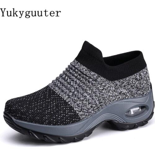 Woman Sport Running Shoes Flats Outdoor Sneakers Mesh Breathable Couple Lightweight Athletic Women Slip On Platform Plus Size
