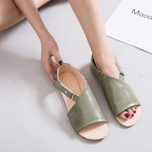 2021 New Women Sandals Flat Hook Loop Gladiator Summer Ladies Fashion Open Toe Plus Size Rome Shoes Female Casual Peep Toe Style