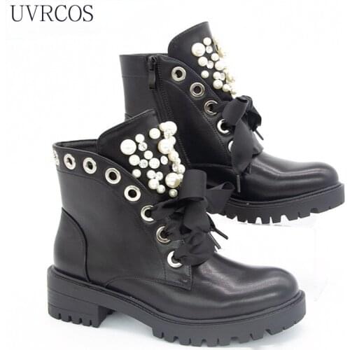 Women Short Boots 2021 Ladies Leather Ankle Boots Autumn Platform Motorcycle Shoes For Womans Punk 36-41 Winter Pearl Rivet Sho