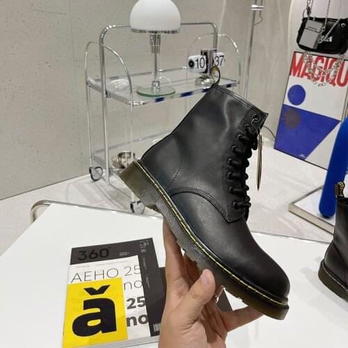 2021 Women Martins Leather Boots High Top Fashion Winter Lace Up shoes 8 Holes Dr. Motorcycle Boots black Couple Unisex boots