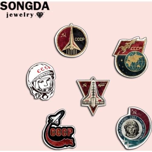 SONGDA Retro Soviet CCCP Astronaut Brooch Russian 1961 Yuri Gagarin Spaceflight Theme Acrylic Epoxy Pins Hat Bag Clothes Badges