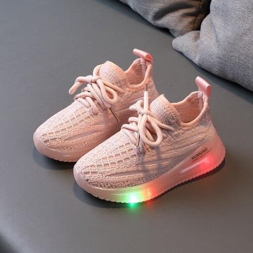 2021 New Glowing Sneakers Breathable Air Mesh Socks Sport Shoes Shoes for Boys Girls Light Up Shoes Luminous Sneakers Size 21-30
