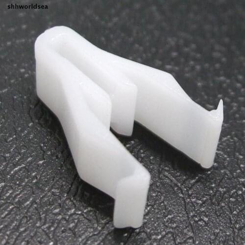 Shhworldsea Free shipping 100pcs POM White Instrument Panel Retaining Clip For Mitsubishi MQ907568 For Toyota For Mazda