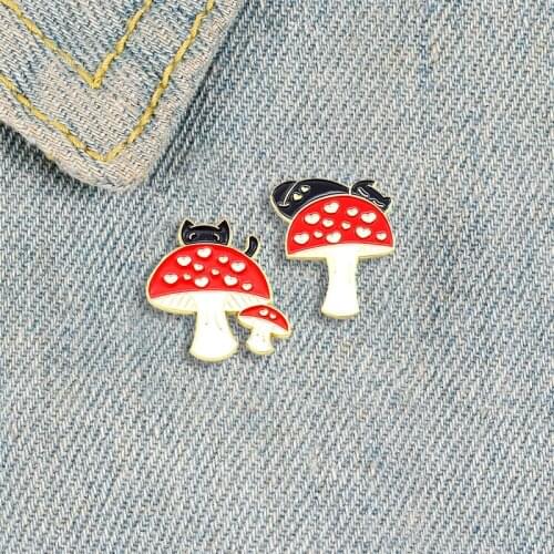 XEDZ Red Mushroom Badge Cute Sleeping Cat Metal Enamel Brooch Childrens Lapel Backpack Jewelry Accessories Gift
