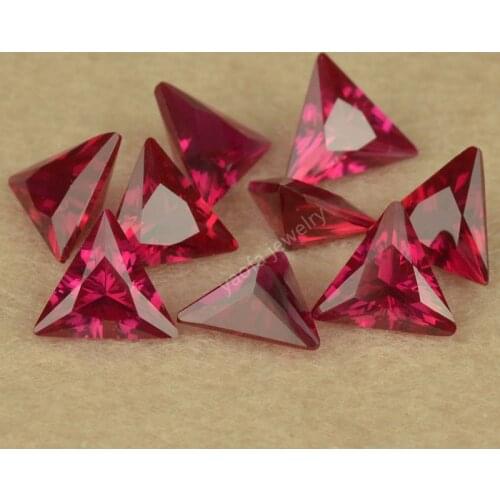 High Temperature Resistance 3x3~10x10mm Hardness 9 Real Artificial Red Corundum Gems Pointed Triangle Shape 5# Red Rubys Stone