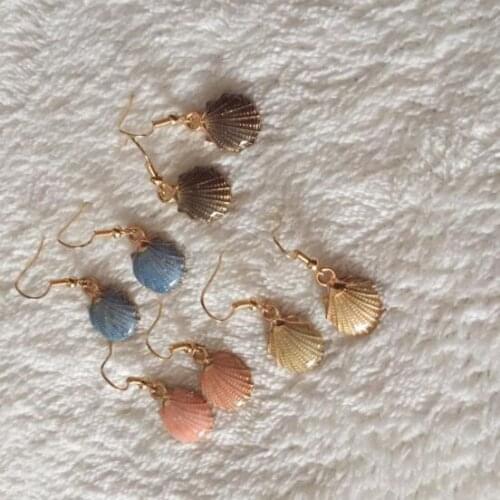 Ey287 2019 Bohemia Sea fairy tale Vintage Alloy Shell shape Earrings Summer Style Earrings 1 pair