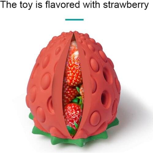Pet Supplies Dog Chew Strawberry Toy Dog Feeder Interactive Teeth Cleaning Toys Durable Natural Rubber Indestructible Strawberry