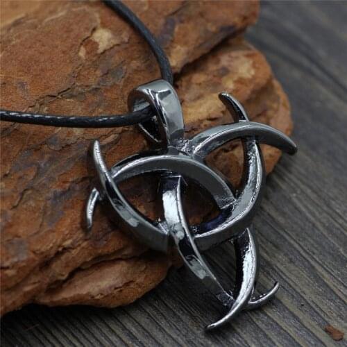 NEW Viking Triple Horn Amulet Pendant Necklace Celtic Rune Talisman Totem Necklace for Men