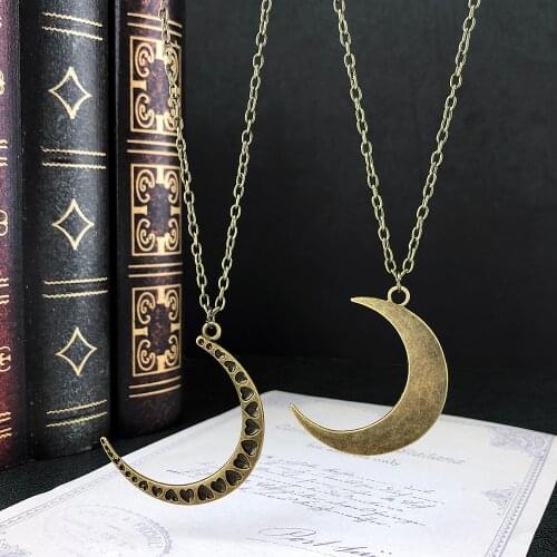 Vintage Gothic Style Magic Wizard Heretic Necklace Magic Big Moon Shape Pendant Sweater Chain Suitable for Women